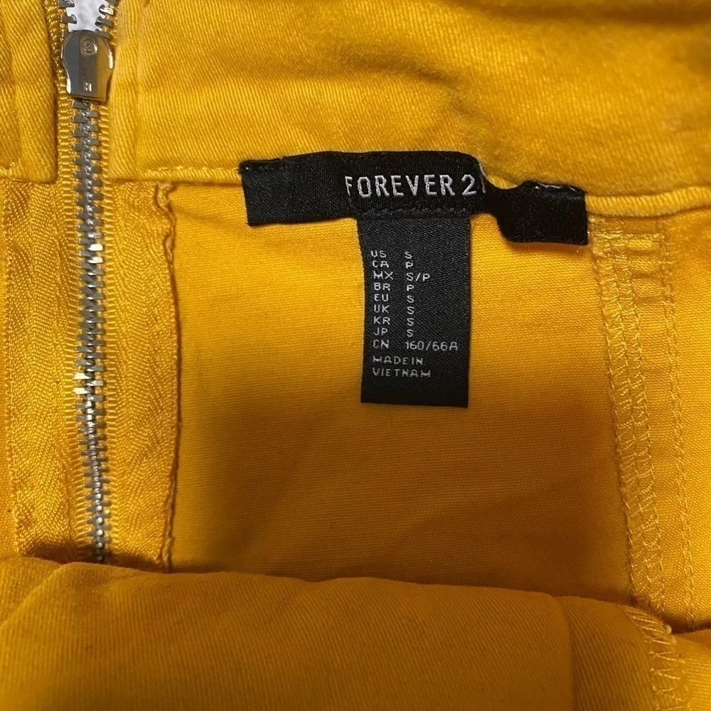 FOREVER 21 mini skirt